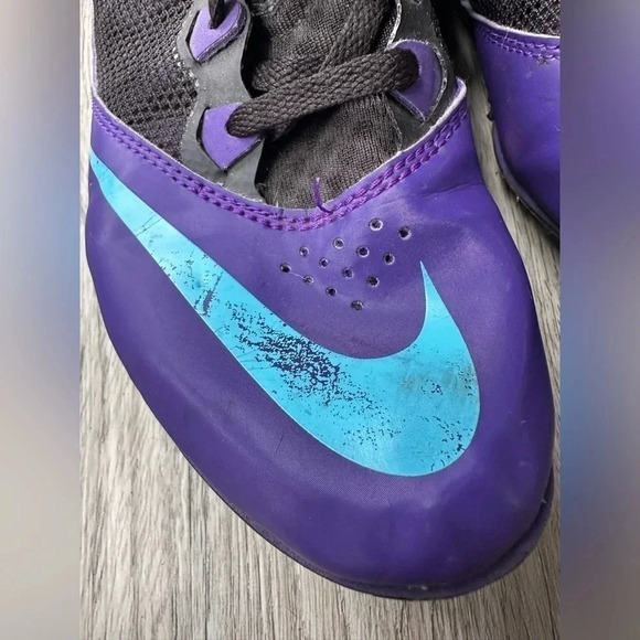 Nike track running shoes. Size 9.5. Fair/good condition for scuffs - Picture 2 of 8